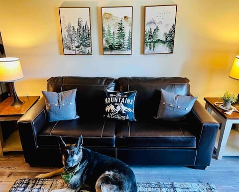 AC, Dogs Welcome at Mountainside Retreat - Pool