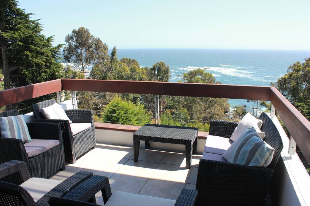 Terraza con vista directa al mar
