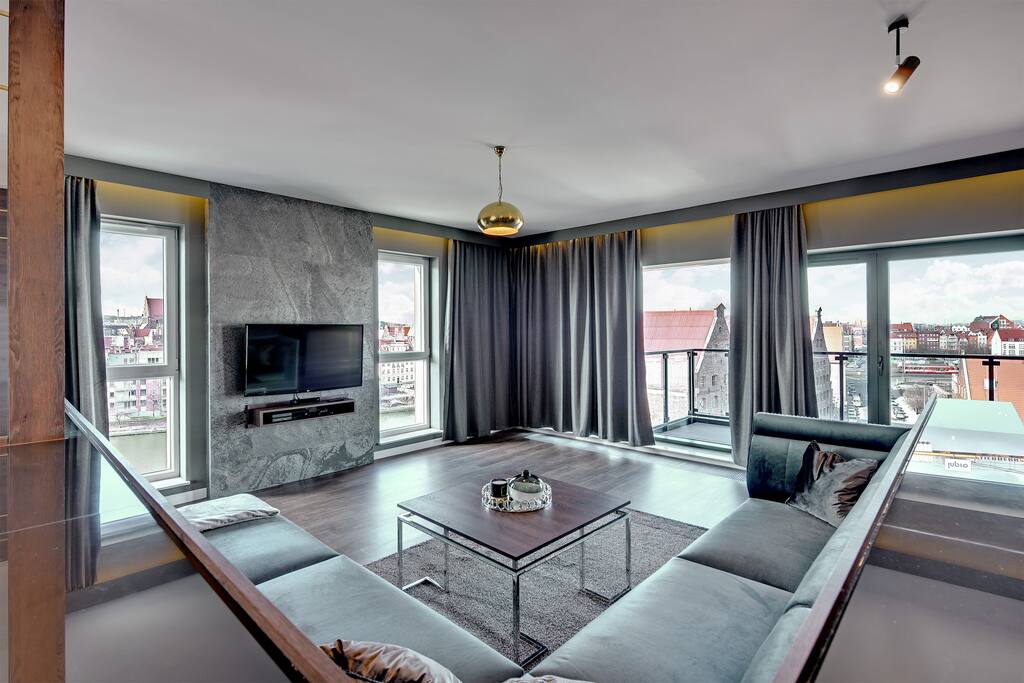 salon / living room