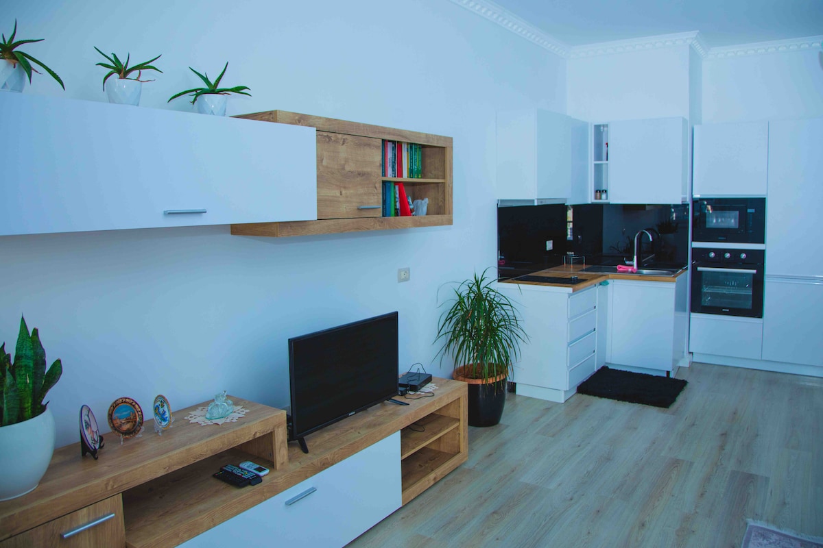 Listing 627170543482502565