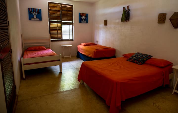 Bedroom 3
Two singles, one queen. This room  can connect with bedroom 2 if needed.