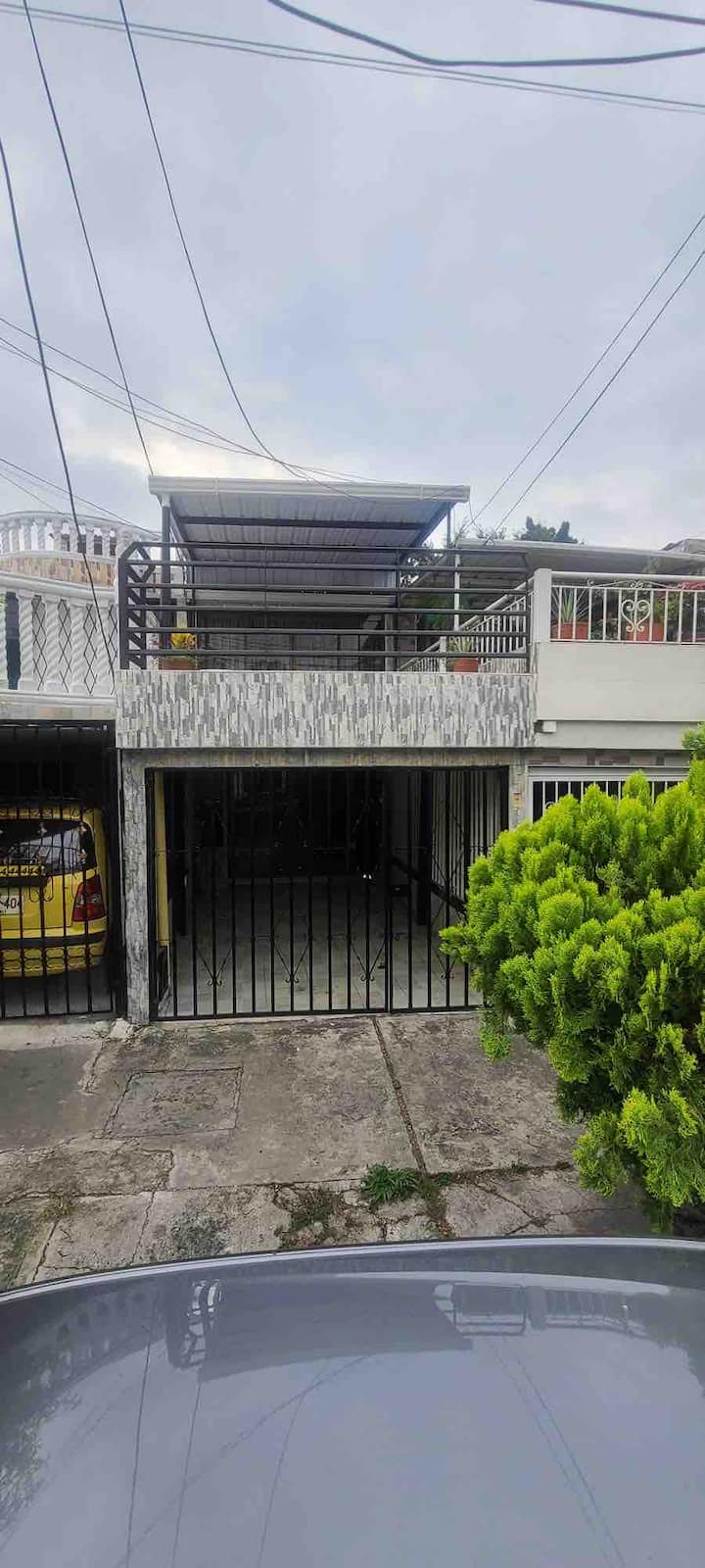 Casa Zona Norte Con
Estacionamiento Gratuito - Yumbo