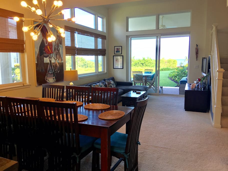dining seats 8