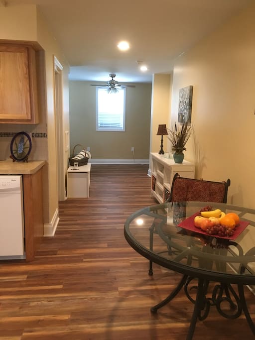 Kitchen/ dining room