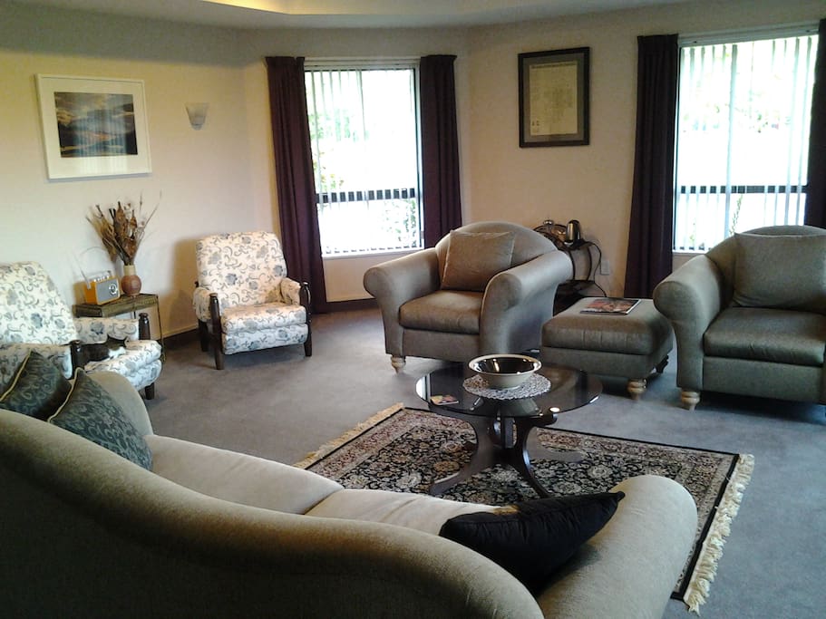 Guest lounge