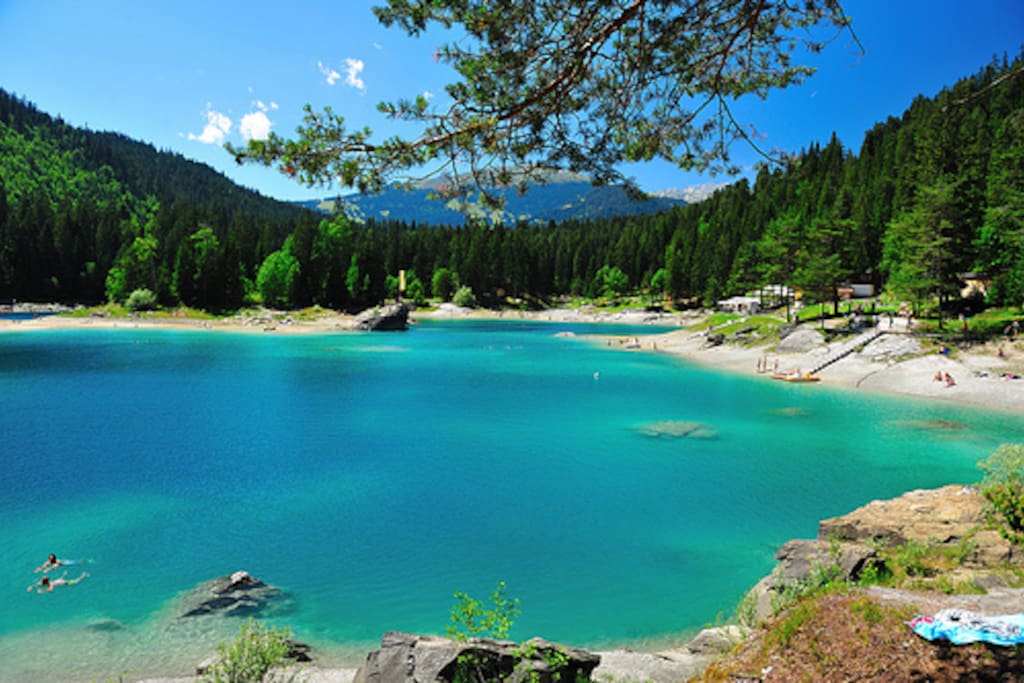 Caumasee Lake 15 mins walk from the apartment.