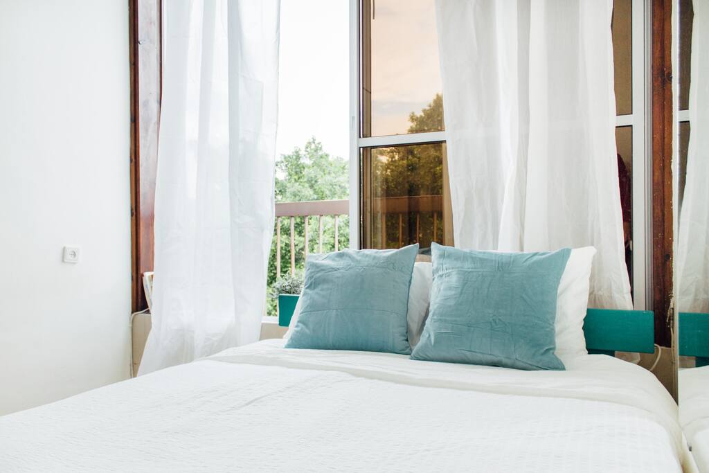 King size bed + a convenient closet.