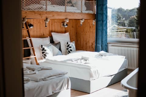 Vacation home with fireplace and sauna "Pier 1"