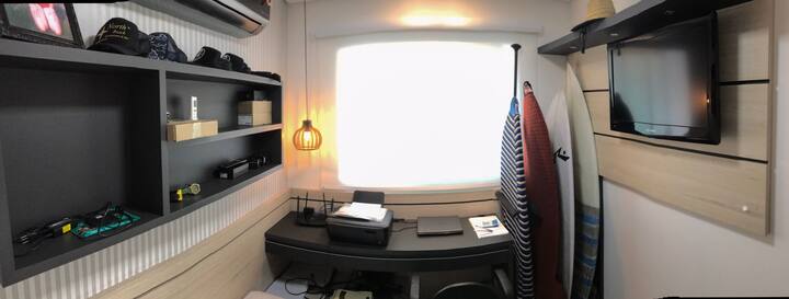 משרד עם מיטת יחיד 