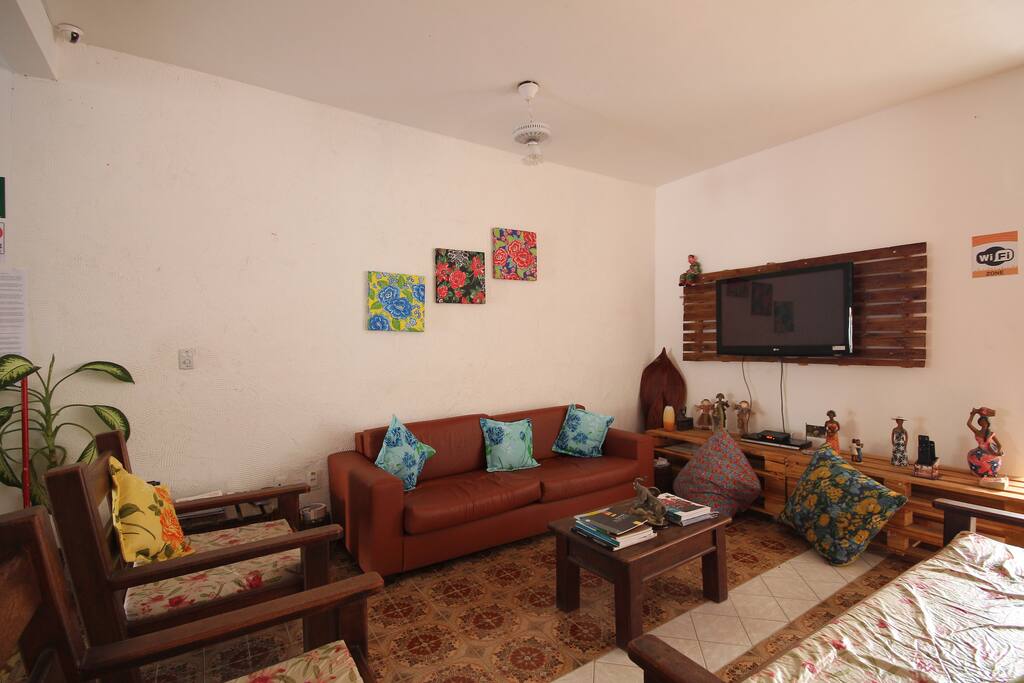 Sala de TV Disponível com WI-FI