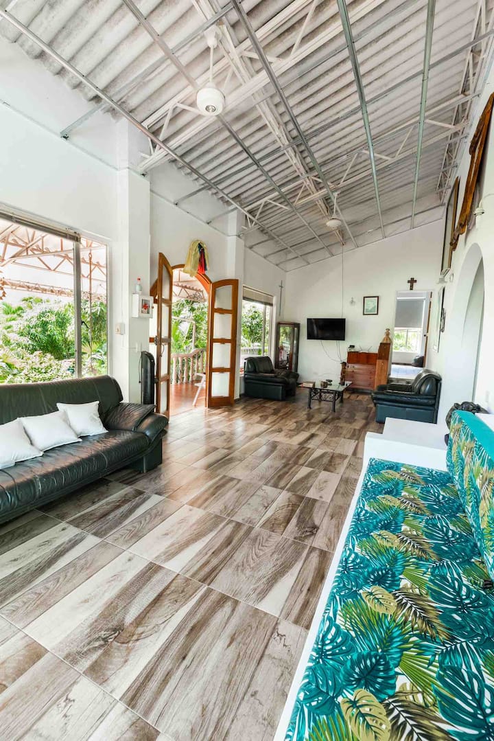 Finca Privada Con Piscina En Anapoima - La Mesa