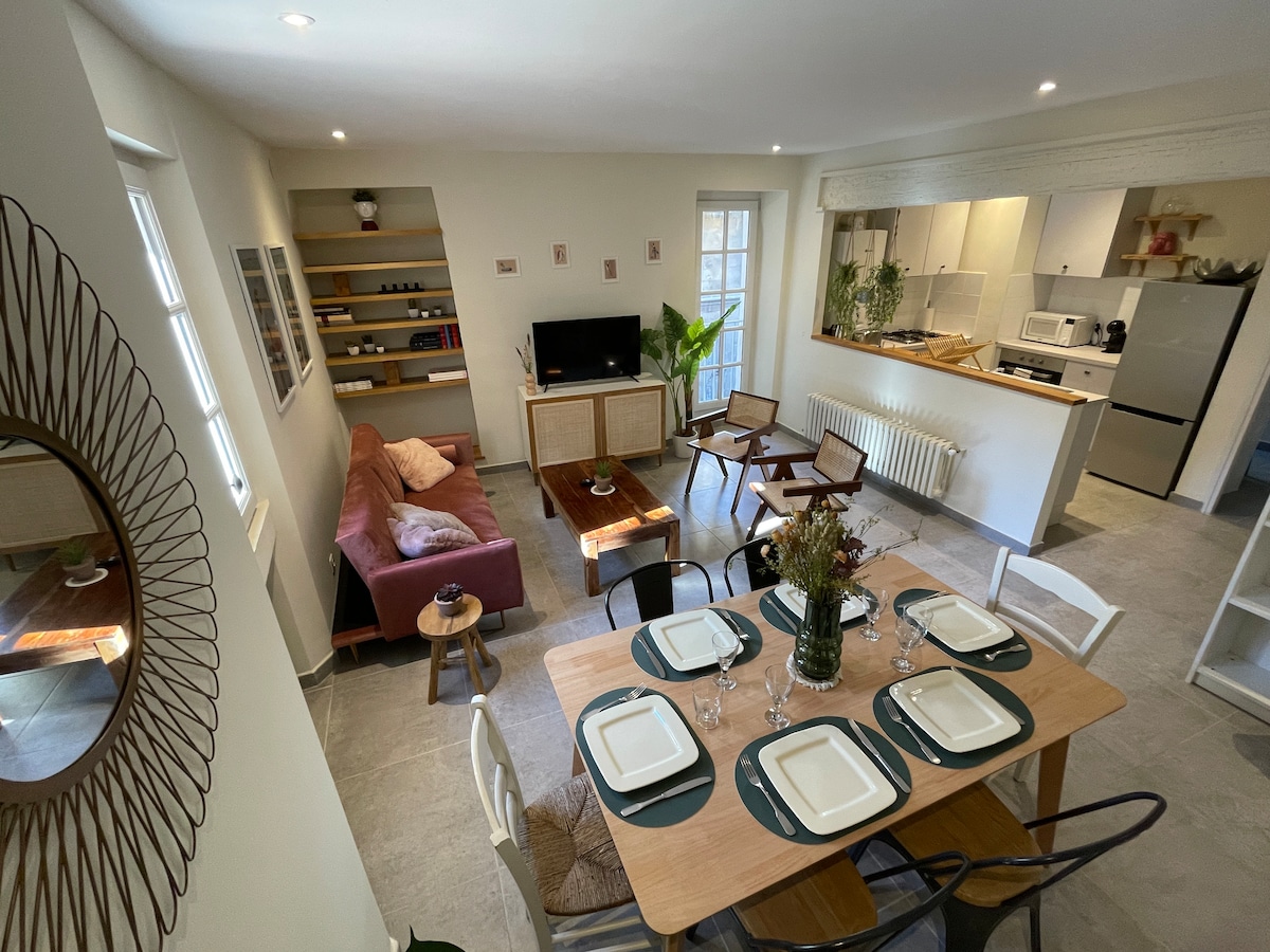 Successful Airbnb property: Résidence Léonard – Arles Historic Center in Arles