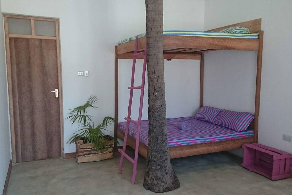 Enjoy a great location and your sweet bungalow :)