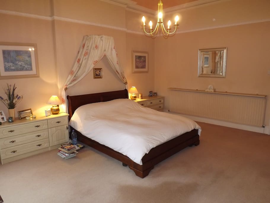 Bedroom 1 Middle Floor