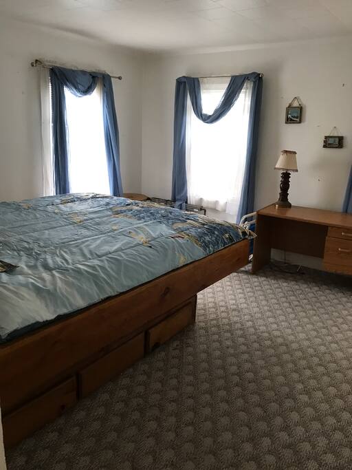 The available room for two only!!! Maximum capacity!