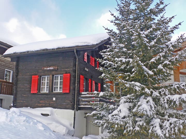 Antika, The Chalet For Family 5 Pax, - Saas-Fee