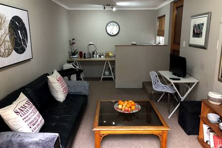 Scarub Cottage on 11th