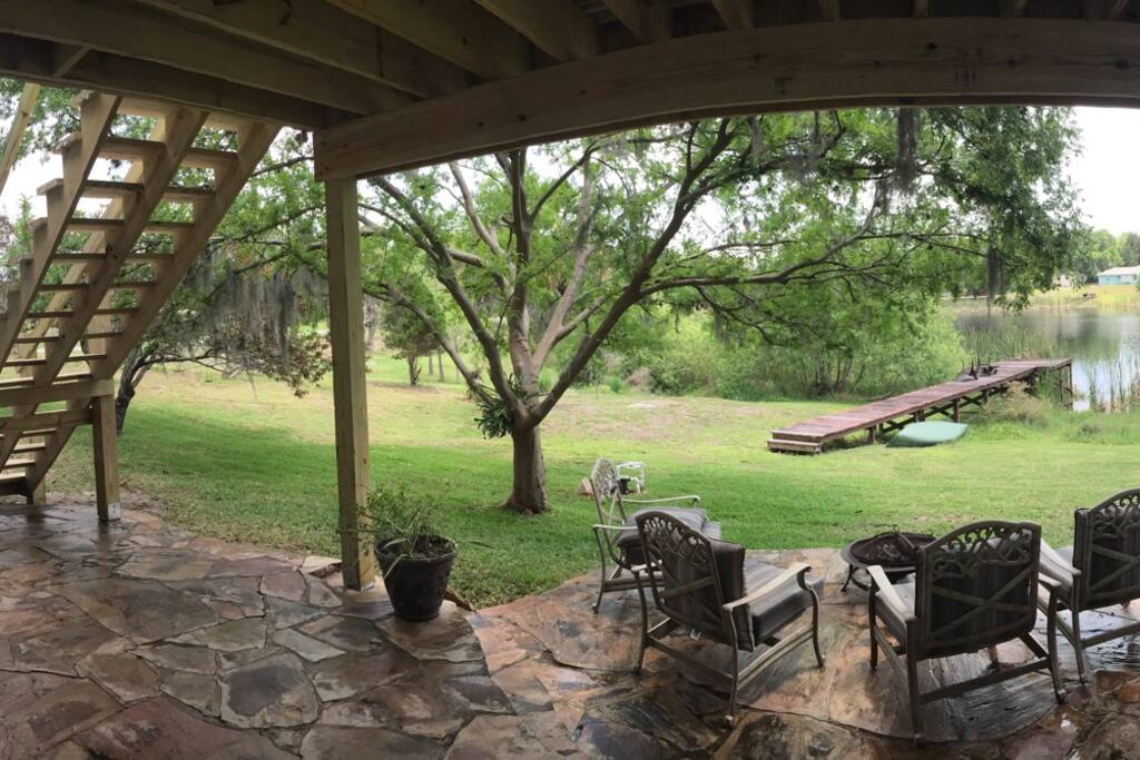 New covered patio to relax and enjoy gentle breezes off the lake. Watch the local ospreys fish in the morning and evening hours.