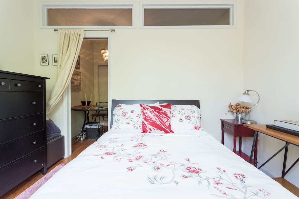 Guest bedroom 1