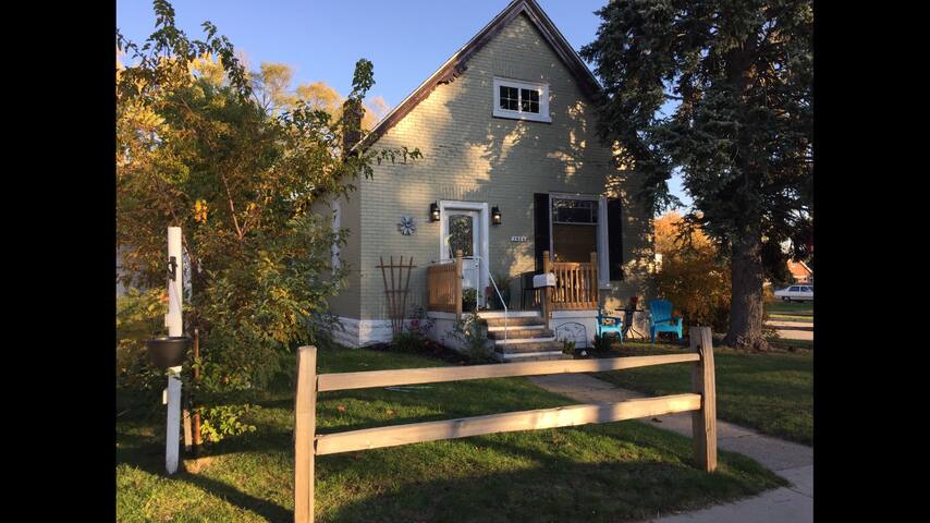 Airbnb Port Huron Vacation Rentals Places To Stay