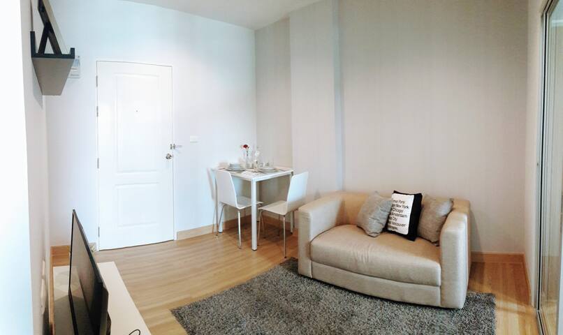 Condominium Room for rent at Bangkadi Pathum thani