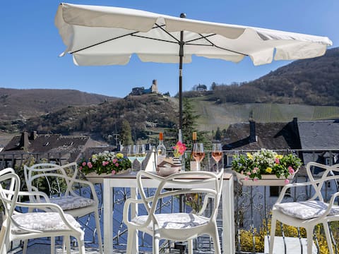 Popular Airbnb listing: Holiday Riesling Bernkastel-Kues Mosel wine winery in Bernkastel Kues