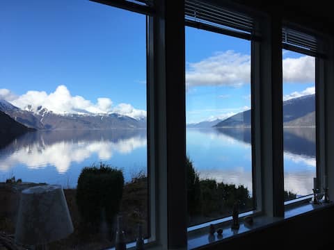 SCENIC FJORD HIDEAWAY ROMANTIC SOGNEFJORD