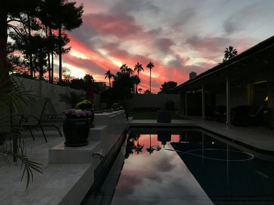 another gorgeous eve by the pool..
