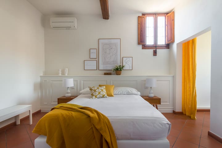 NEW: Romantic Apartment in Oltrarno, San Frediano