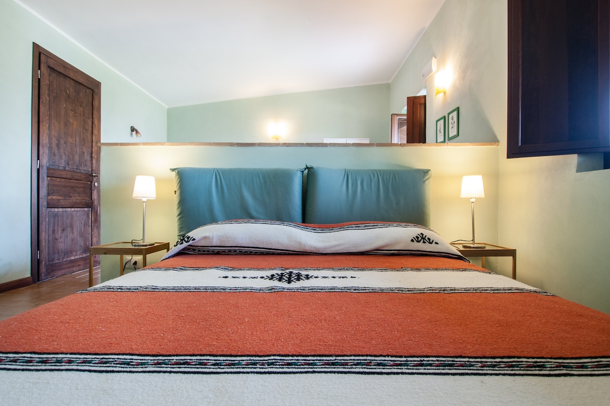 მწვანე ბინის დასაძინებელი სივრცე