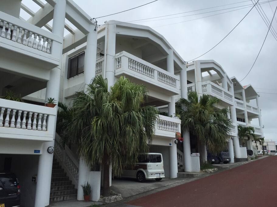 Welcome to Rachel Cafe • Bed & Breakfast in Okinawa