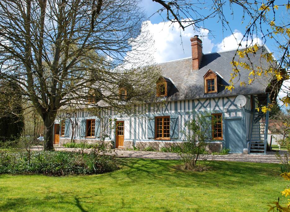 Charming 18. Charming House. House from Normandie. House of Normandy.