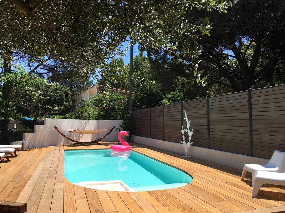 Nouveauté 2019 Plage 80m2 en bois exotique et alarme