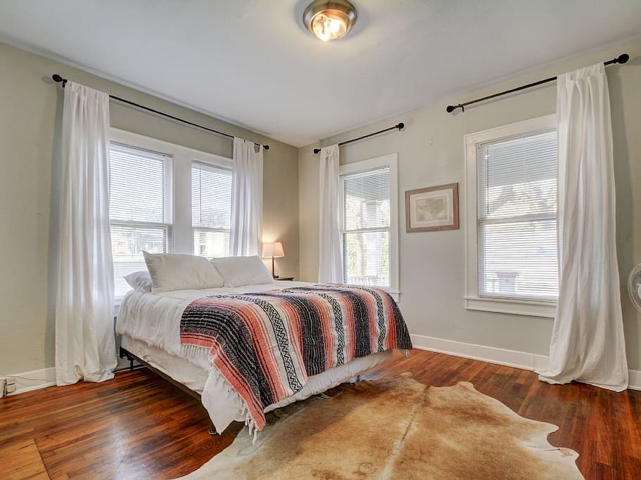 Bedroom one with awesome queen bed. Sheets and comforter are super soft.