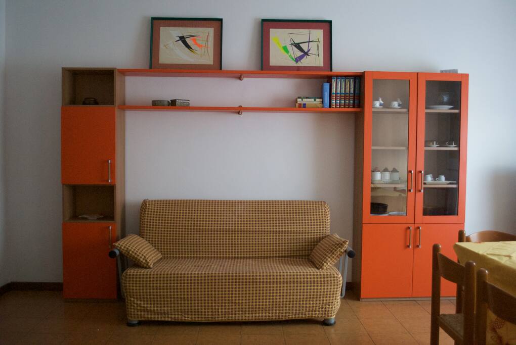 Il divano letto in soggiorno