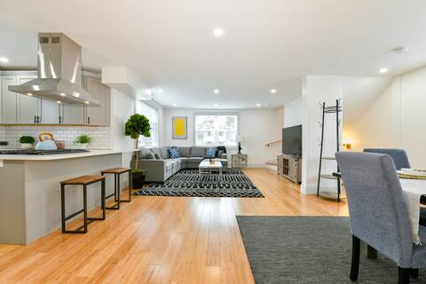 BEST AIR BNB IN BOSTON: KING BEDS, PARKING, W/D