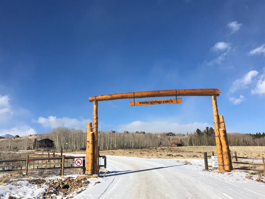 Gated Community, Private and Quiet
