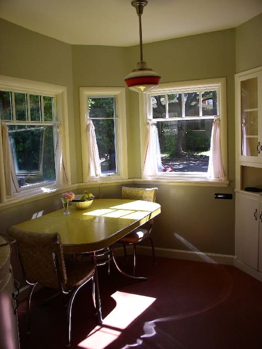 Breakfast Nook