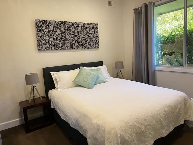 Hampton Living 2 Bedroom