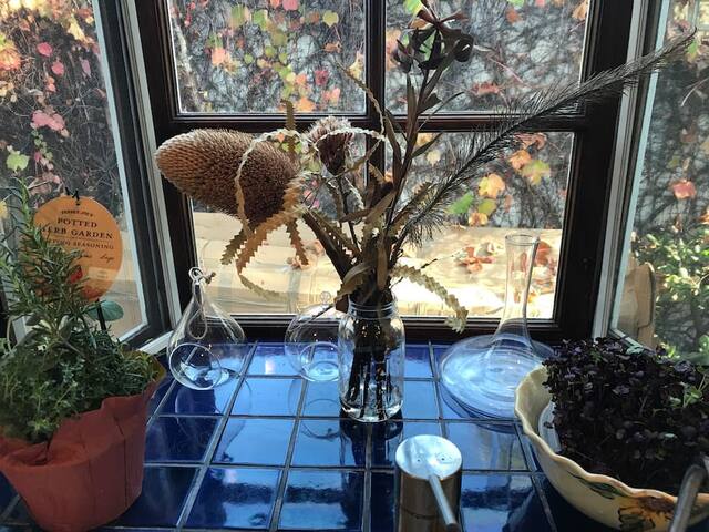 WEST SIDE Mar Vista Spanish Hacienda gallery image 2