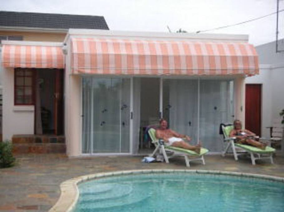 Relaxen am Pool