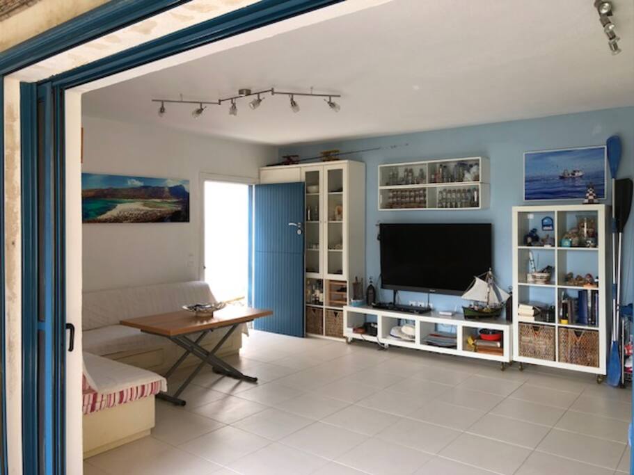 Sunny beach apartment by the sea