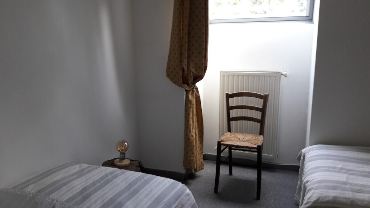 غرفة النوم 1