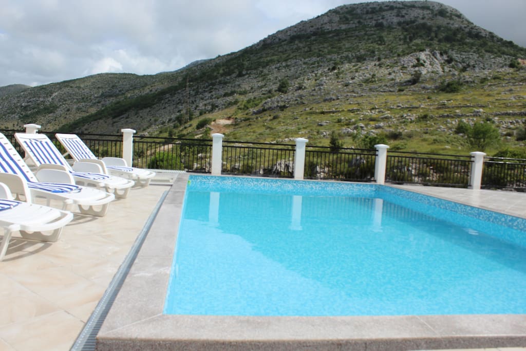 Apartment B3 SUNNY HILL - pool area