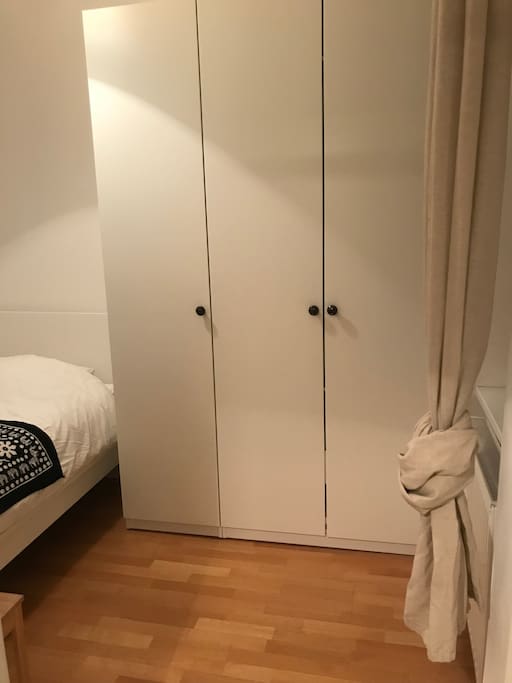 Bedroom (you can lock this room)