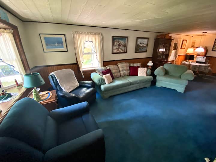 Cozy Dressing Boudoir - Lititz, PA