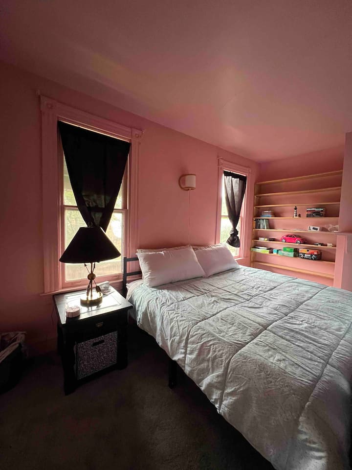 брачен кревет (широк 180-220 см) 