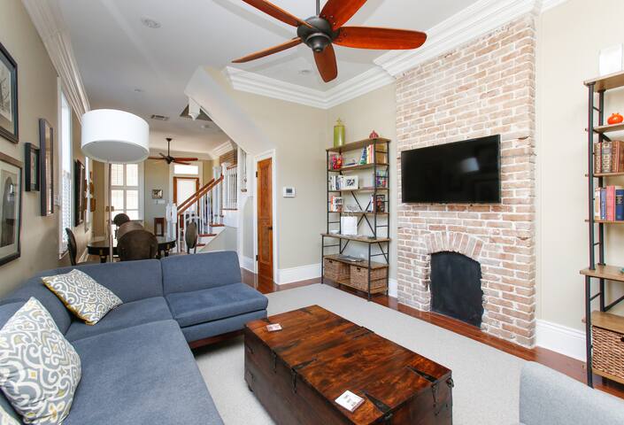 Magazine St. Charm – Safe Area gallery image 2