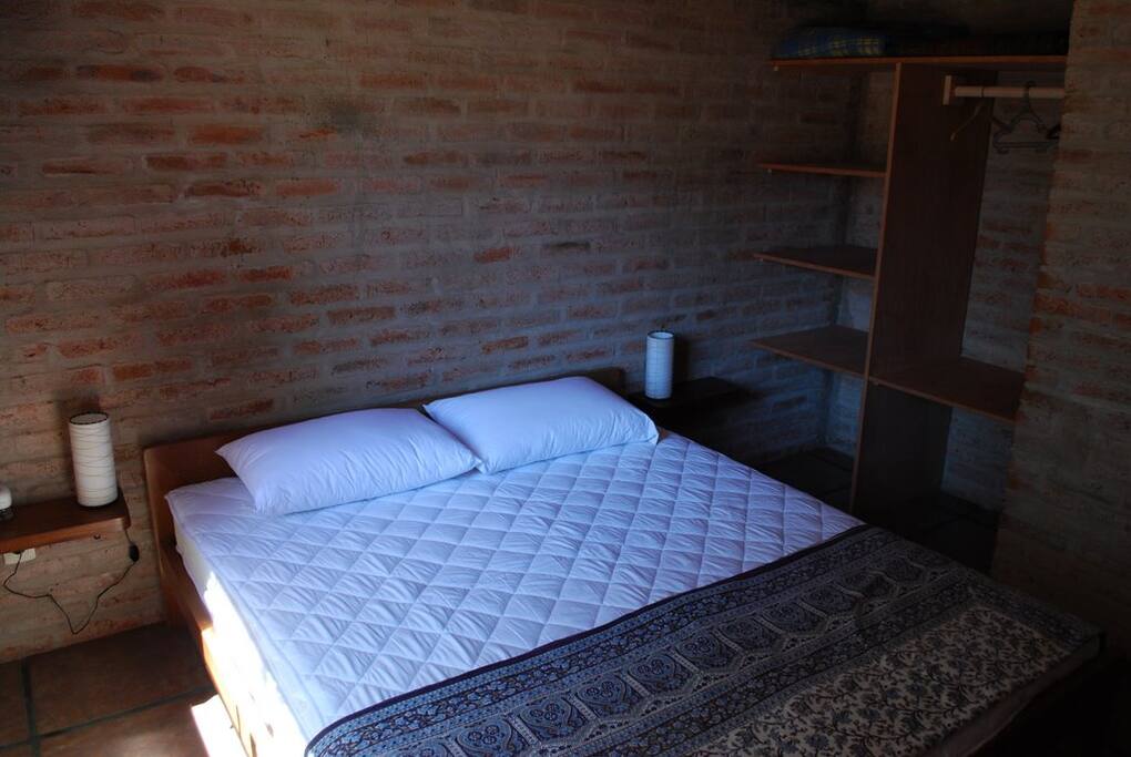 Dormitorio principal con baño en suite