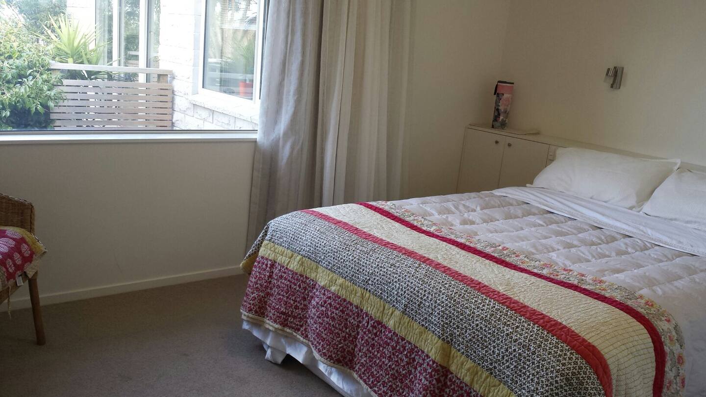 Fabulous Townhouse Near Town, Hospitals & Uni 4